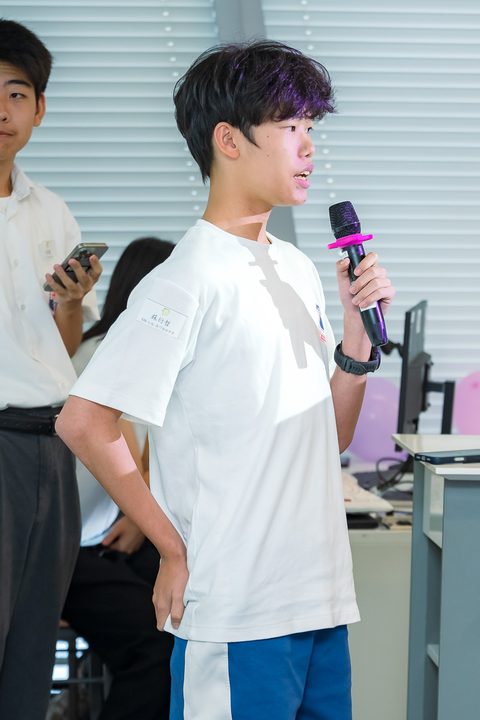 A student shares his experiences of the tour