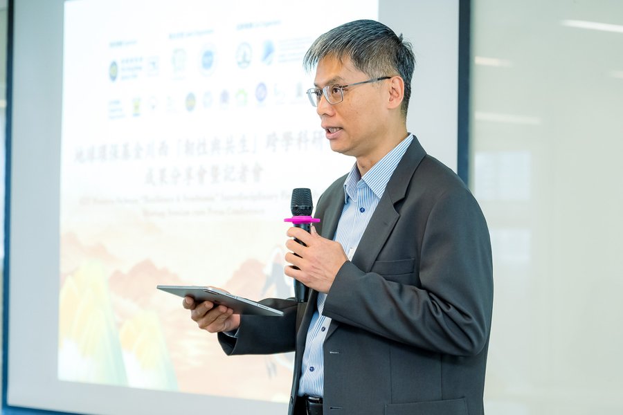 Mr. CHAN Kin Fung, Simon
