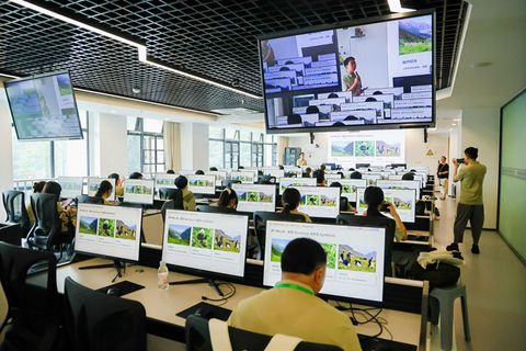 Smart meteorology course in the computer laboratory