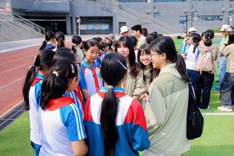 Sharing and chatting with the pupils
